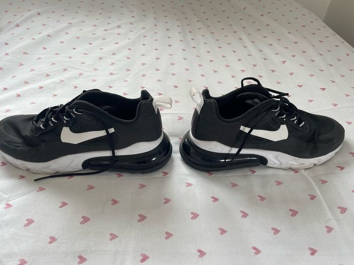 womans runners Nike react