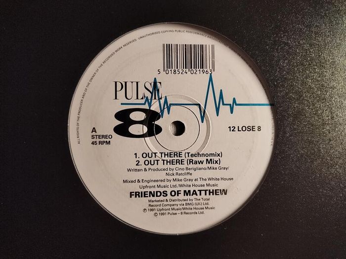 Friends Of Matthew - Out There! - Pulse-8 Records - ORIGINAL Official PRESSING! QUALITY Easrly 90s BREAKS! Condition EXCELLENT!