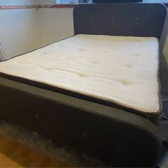 Double bed and base