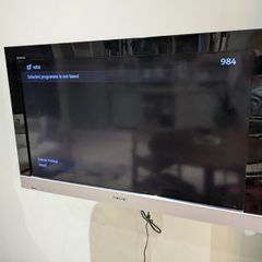 Sony Bravia 32 inch LCD TV KDL-32EX301, Working, No Remote