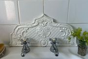 Cast metal plate/splasback