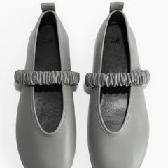 H&M pumps