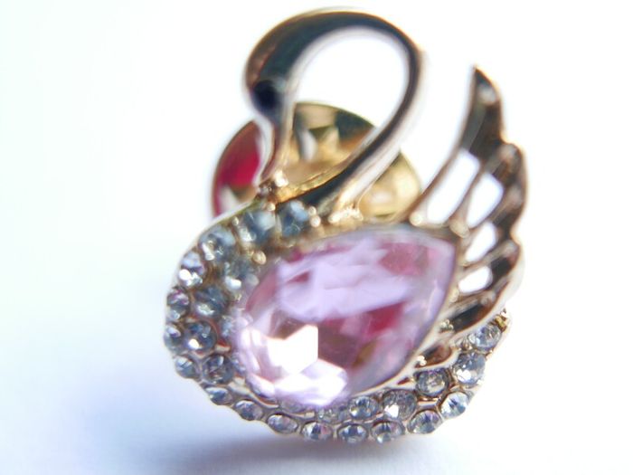 Vintage Swan Brooch