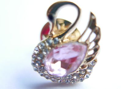 Vintage Swan Brooch