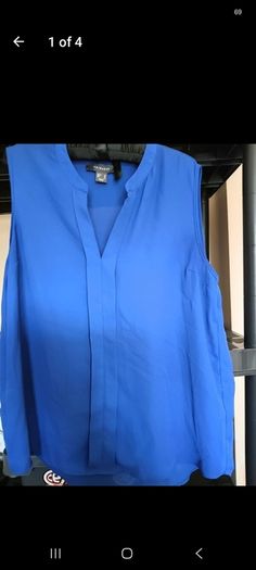 Gorgeous Blouse's Size 10.