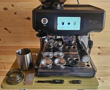Sage Barista Touch Black Truffle with Accessories