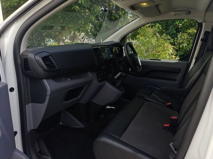 Opel Vivaro LWB (Total Price, no vat)
