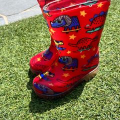 Kids wellies
