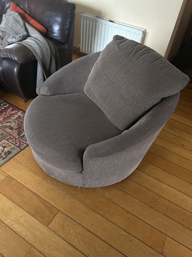 Swivel Chair - FREE