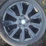 21" Genuine Range Rover Alloys with tyres Image 2