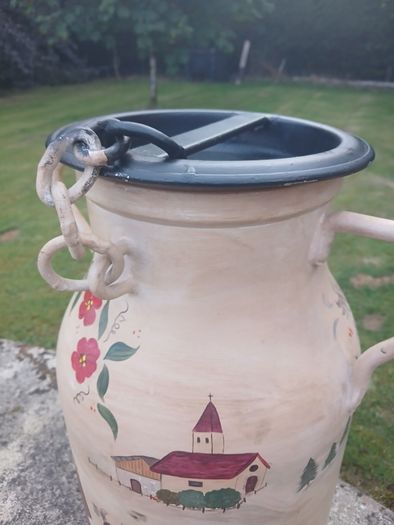 vintage french milk can
