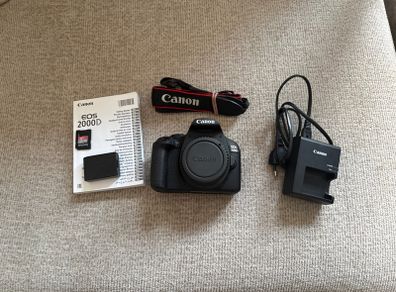 Canon EOS 2000D / Rebel T7 DSLR (Like New - Only 1,000 Shutter Count) Boxed + 128gb sd card