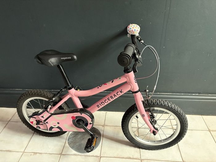 Ridgeback Honey 14" bike with stabilisers