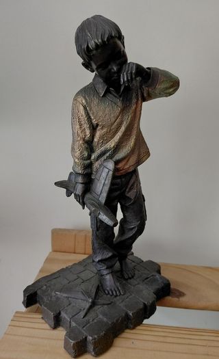 genesis figurine