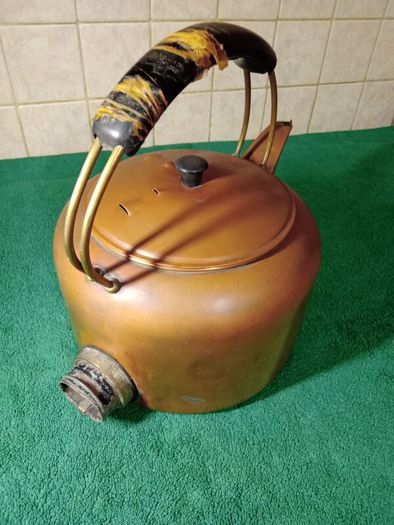Old  Copper  Kettles