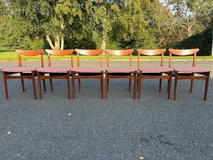 Vintage Retro Danish Teak chairs in the manner of Skovby, Mobelfabrik 1970s, Set of 6