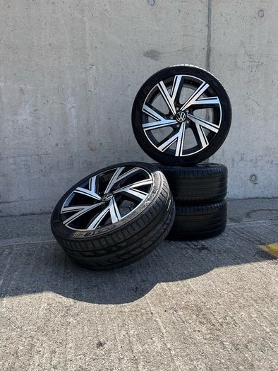 Genuine Volkswagen R-Line GTI Bergamo 18" Alloy Wheels