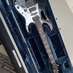 Ibanez JEM 7VBK with piezo/MIDI