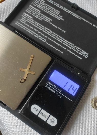 9ct gold cross