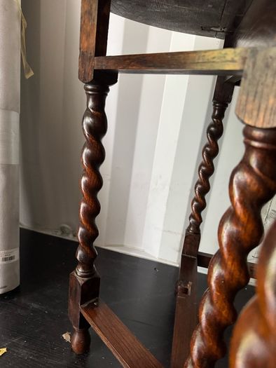 Vintage Oak Barley Twist Gateleg Drop-Leaf Table (c. 1920s)