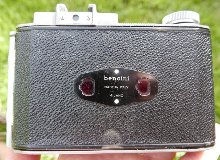 Vintage Bencini Koroll 24 S camera with original case