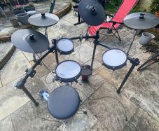 Alesis crimson 2 e-kit