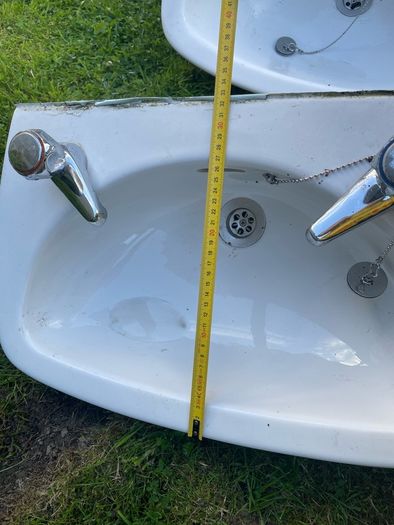 wash basins & pedestals