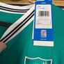 liverpool long sleeve green  jersey Image 3