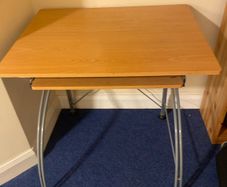 Computer desk