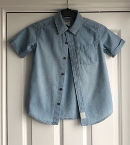 Carters short sleeved shirt - age 6