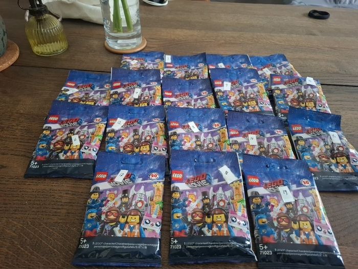 the lego movie 2 minifigs sealed x17