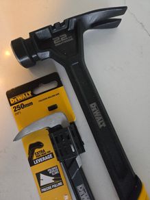 Dewalt hammer