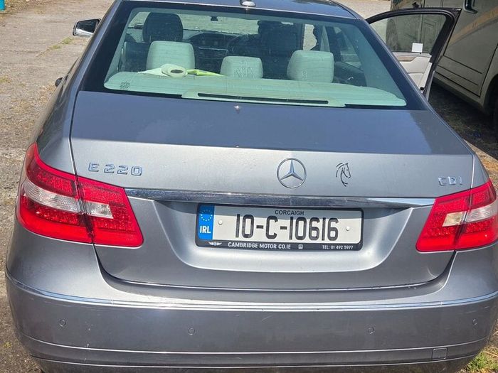 Mercedes-Benz E-Class 2010
