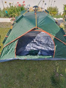 Quick pup up tent