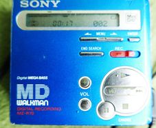 Sony MZ-R70 MiniDisc Walkman Digital Recording MD Player Recorder Working well