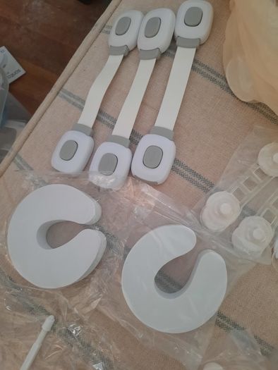 Baby proofing safety accessories