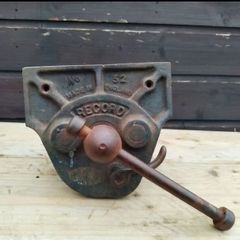 Record No. 52 - Carpenters woodworking vice