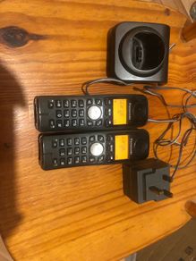 2 x Panasonic KX-TGA720E with charger WORKING
