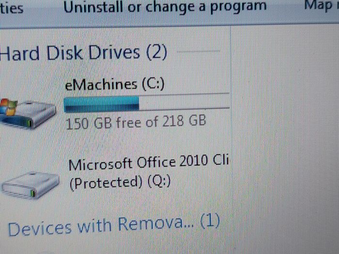 emachines E732 Series 15. inch Laptop, Model ZRDB, Intel Pentium CPU P6200, 2.13GHz, 3GB Ram, 218GB SSD, Windows 7, 64bit, Firefox, Opera, Chrome and VLC