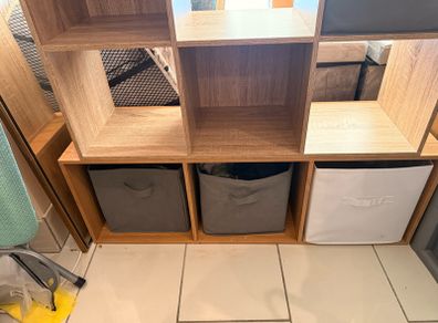 Cube storage units