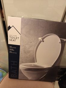 Brand new sealed Soft closeToilet seat