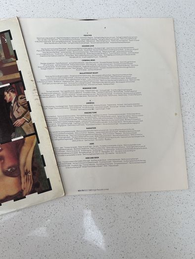Vintage 1980 Vinyl LP Fingerprintz Distinguishing Marks