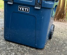 Yeti Roadie 48L