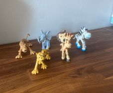 6 safari animal figurines