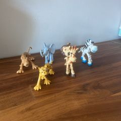 6 safari animal figurines