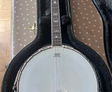 Koda Tenor Banjo w/ Gold Tone Pickup
