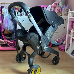 Doona I with isofix base and rain cover