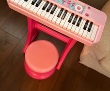 Big Steps Musical Keyboard and Stool Pink