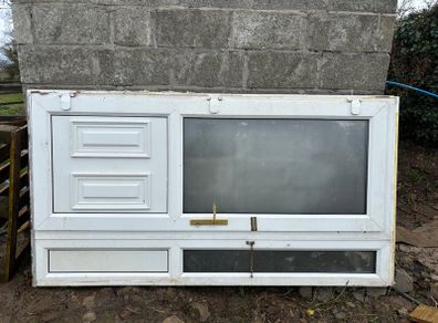 Free door
