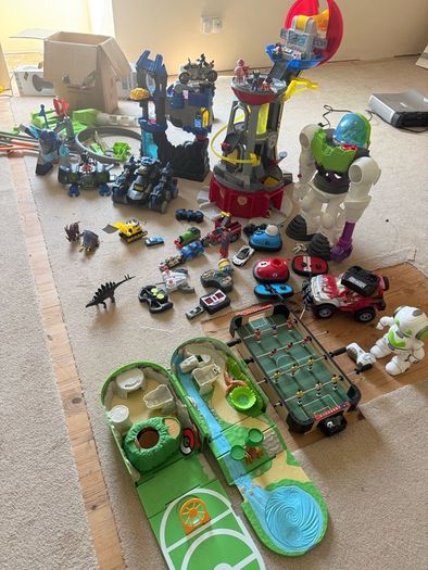 toys